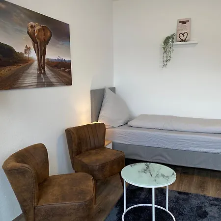 Апартаменты Monteurhaus Hemelingen *